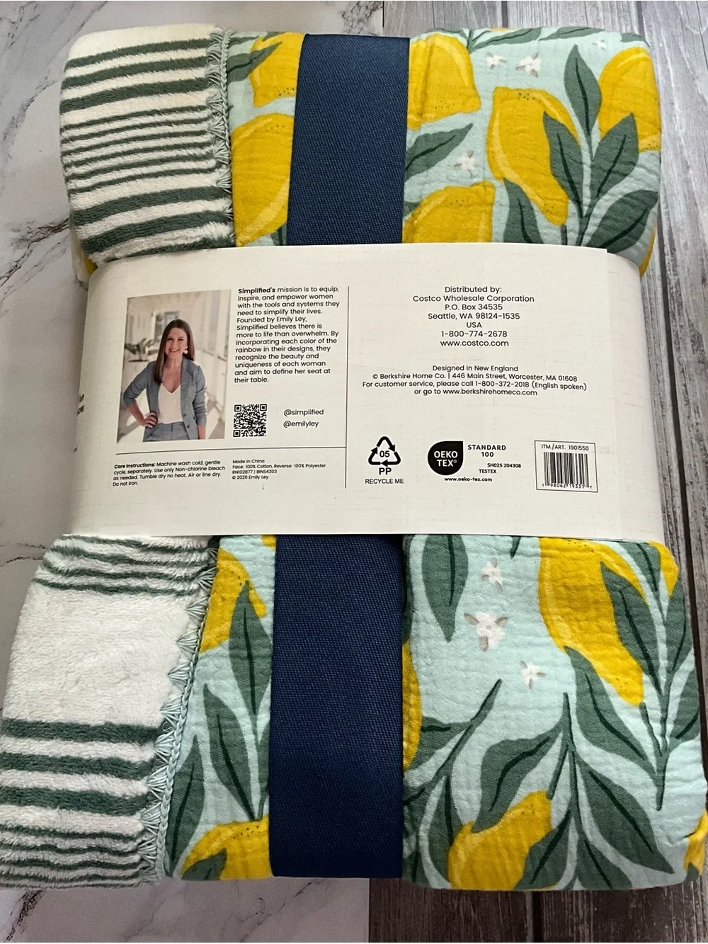Artist collection cotton gauze throw with reverse plush new